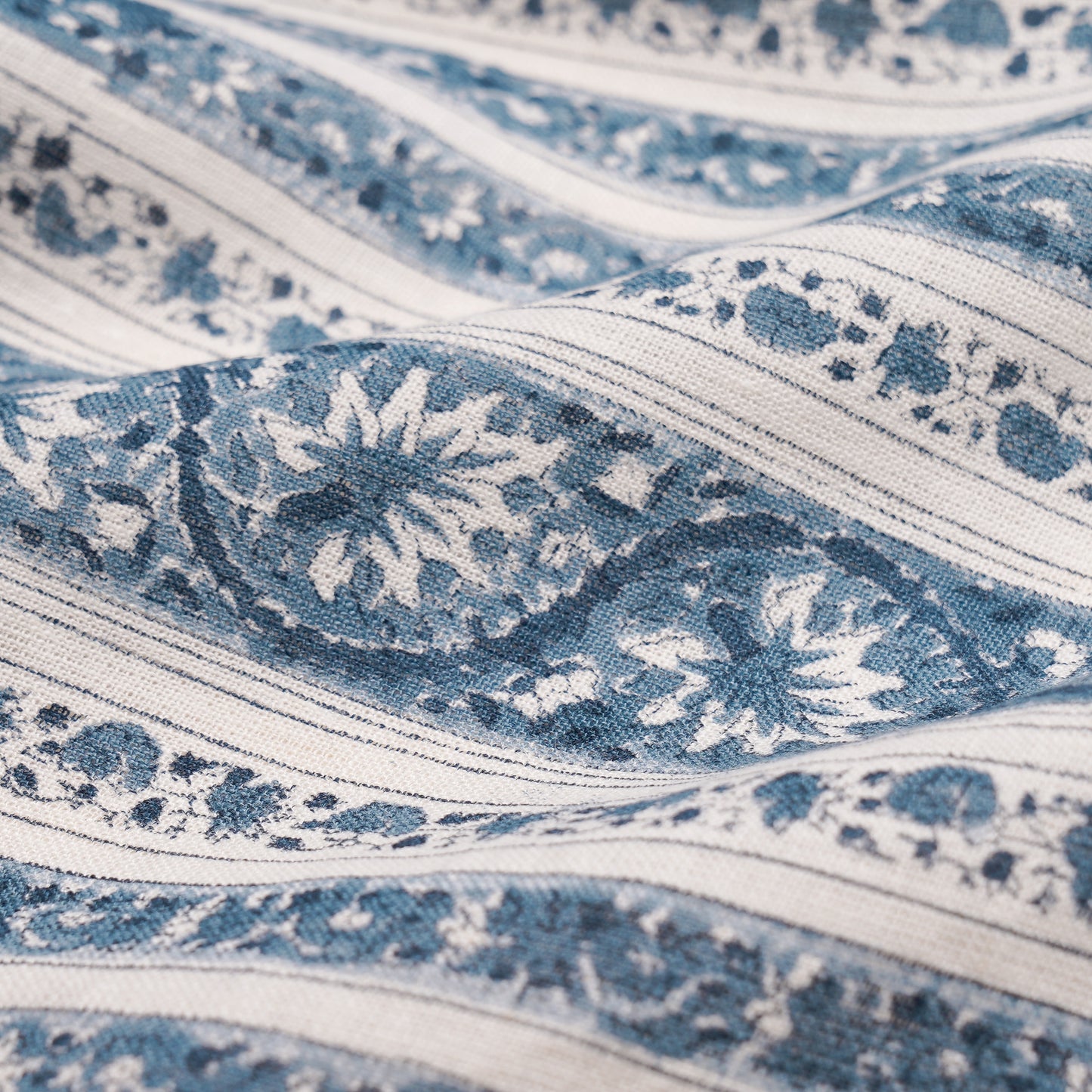 Find inspiration in Verandah living for relaxed elegance and outdoor sophistication.