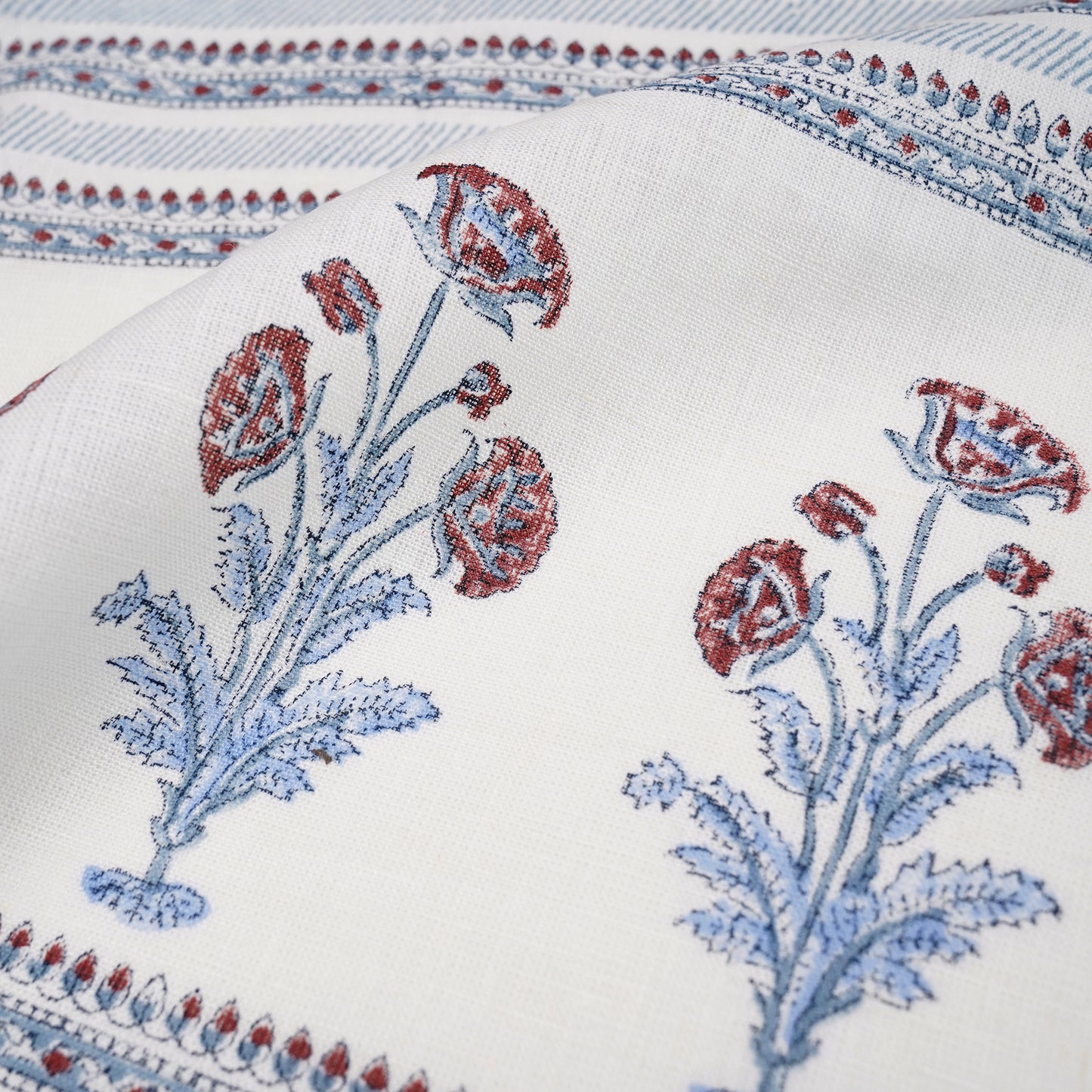 Find inspiration in Dallas Design District for cutting-edge style and creative expression.