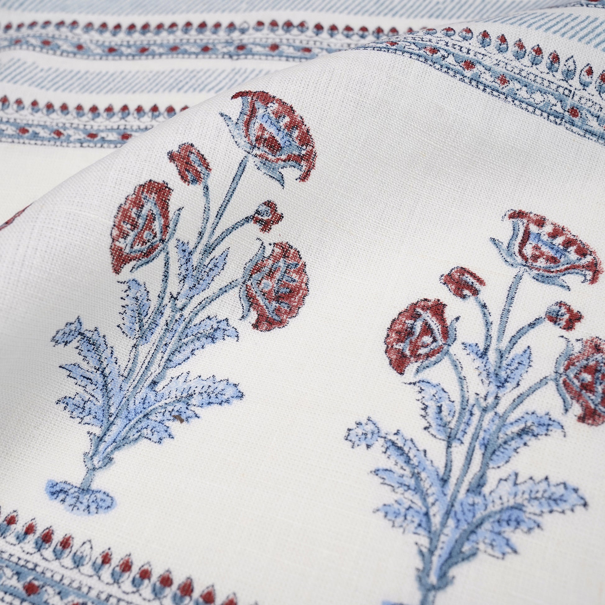 Find inspiration in Dallas Design District for cutting-edge style and creative expression.